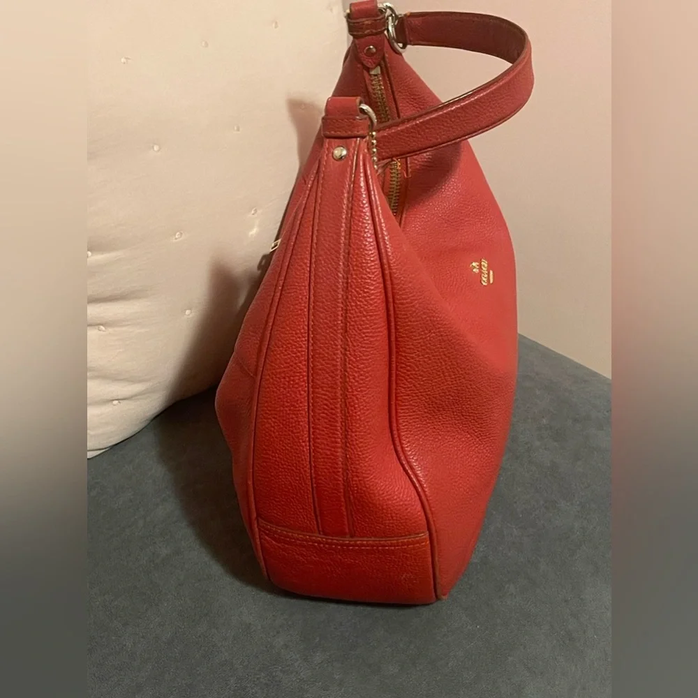 Coach Harley East West Hobo Large Red Hand Bag with Gold Hardware - Picture 6 of 11